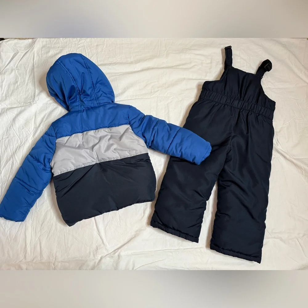 4T Toddler Boy OshKosh B’gosh Coat & Snowsuit/Bibs - 4T Toddler Boy Clothes - Picture 2 of 9